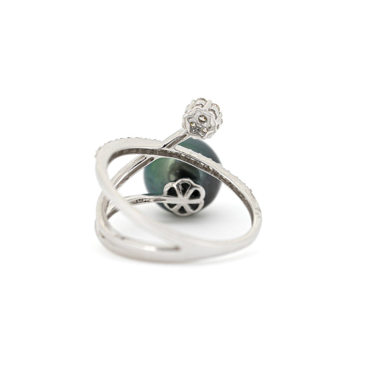 18K Gold Tahitian Pearl & Diamond Ring - Close look behind