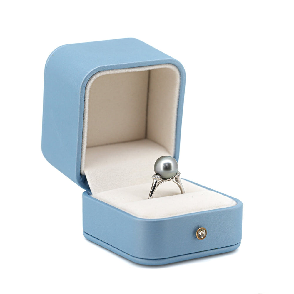 18K Gold Tahitian Pearl Ring with Sparkling Diamond - In a box