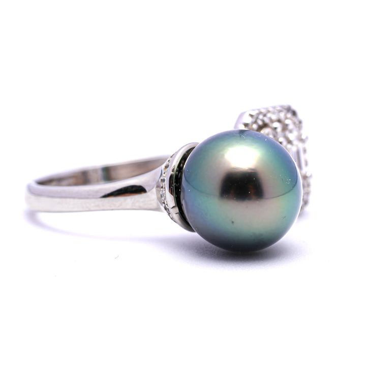 Tahitian Pearl Ring in 925 Silver Rhodium with 10mm Peacock Green Pearl & Zirconia. ref:SHM716 CMP1