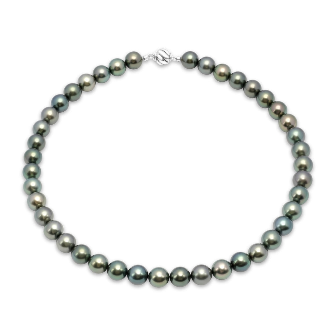 Tahitian Pearl Necklace with 42 Handpicked Premium Natural Pearls.