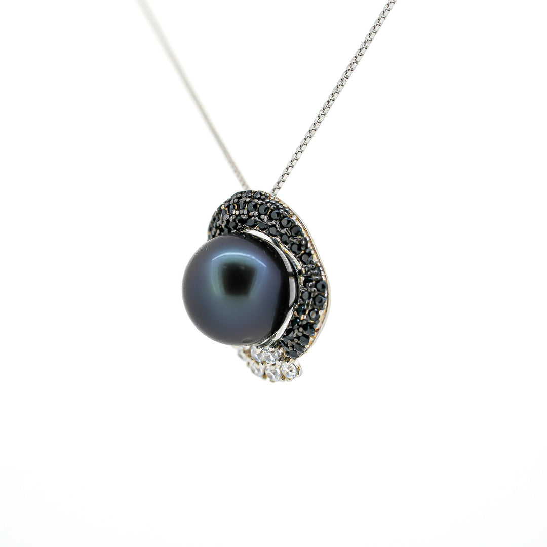 Silver Tahitian Pearl Necklace with Dark Purple Blue Pearl and Zirconia Accents "Darkvadeur".