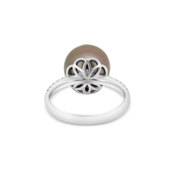 18K White Gold Tahitian Pearl Wedding Ring with Diamonds.