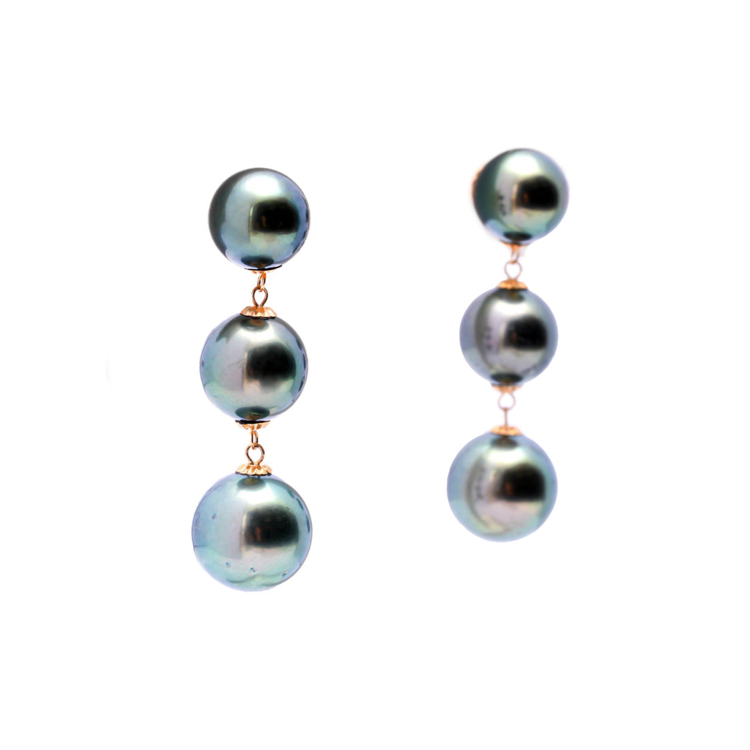 18k Gold Tahitian Pearl Earrings with 6 Green Pearls (8-10mm).