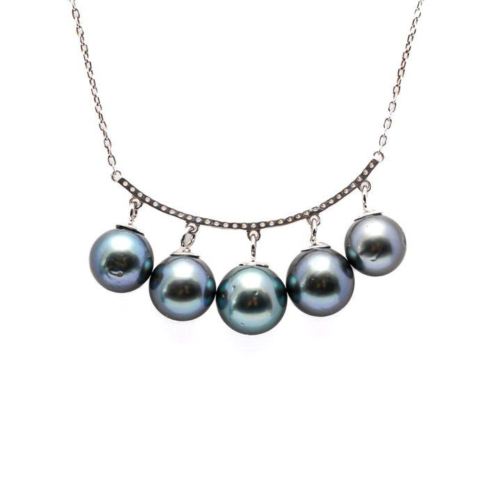 Elegant 925 Silver Necklace with Dark Green Tahitian Pearl & Zirconia Gemstone.