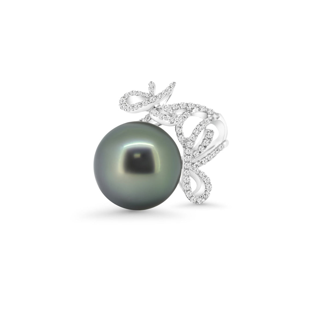 18K Tahitian Pearl Ring with Diamond.