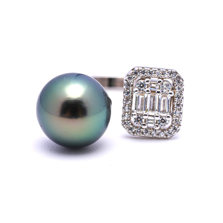 Tahitian Pearl Ring in 925 Silver Rhodium with 10mm Peacock Green Pearl & Zirconia